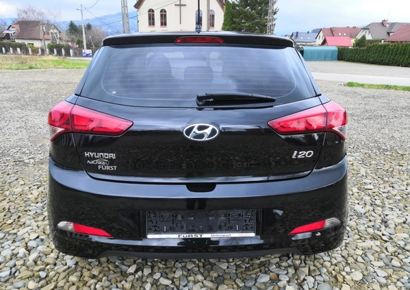 Hyundai i20 cena 25900 przebieg: 179000, rok produkcji 2015 z Skarszewy małe 781